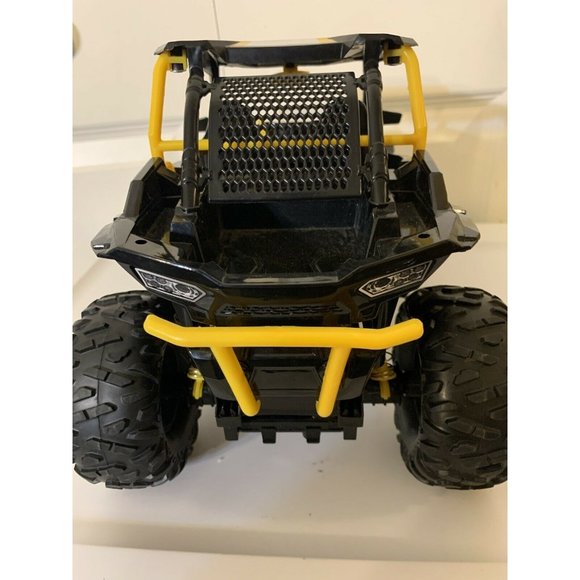 New Bright RC 1:14 Scale Polaris RZR ATV - Yellow no remote no battery cover 13” - Picture 6 of 12